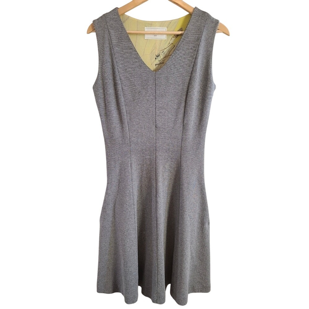 Eva & Claudi Gray Sleeveless V-Neck Fit and Flare Knee Length Dress